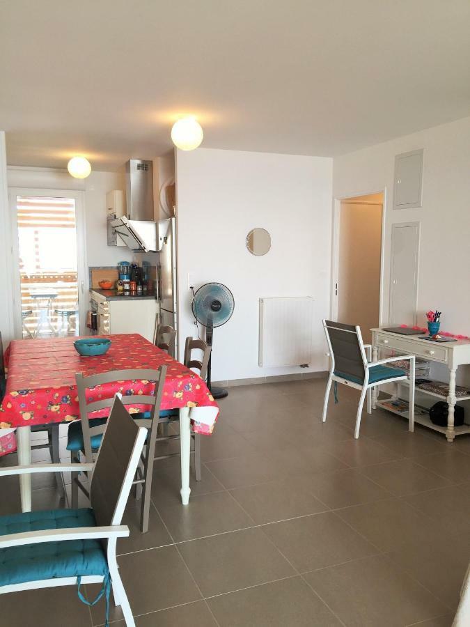 Meuble De Tourisme Classe, Climatisation, Pieds Dans L'Eau Palavas-les-Flots Exterior foto